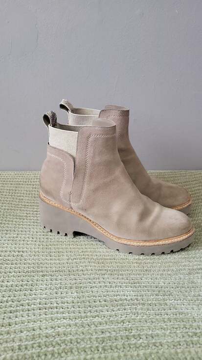 Dolce Vita Shoes - Cool-Girl Dolce Vita Huen Suede Platform Chelsea Boot